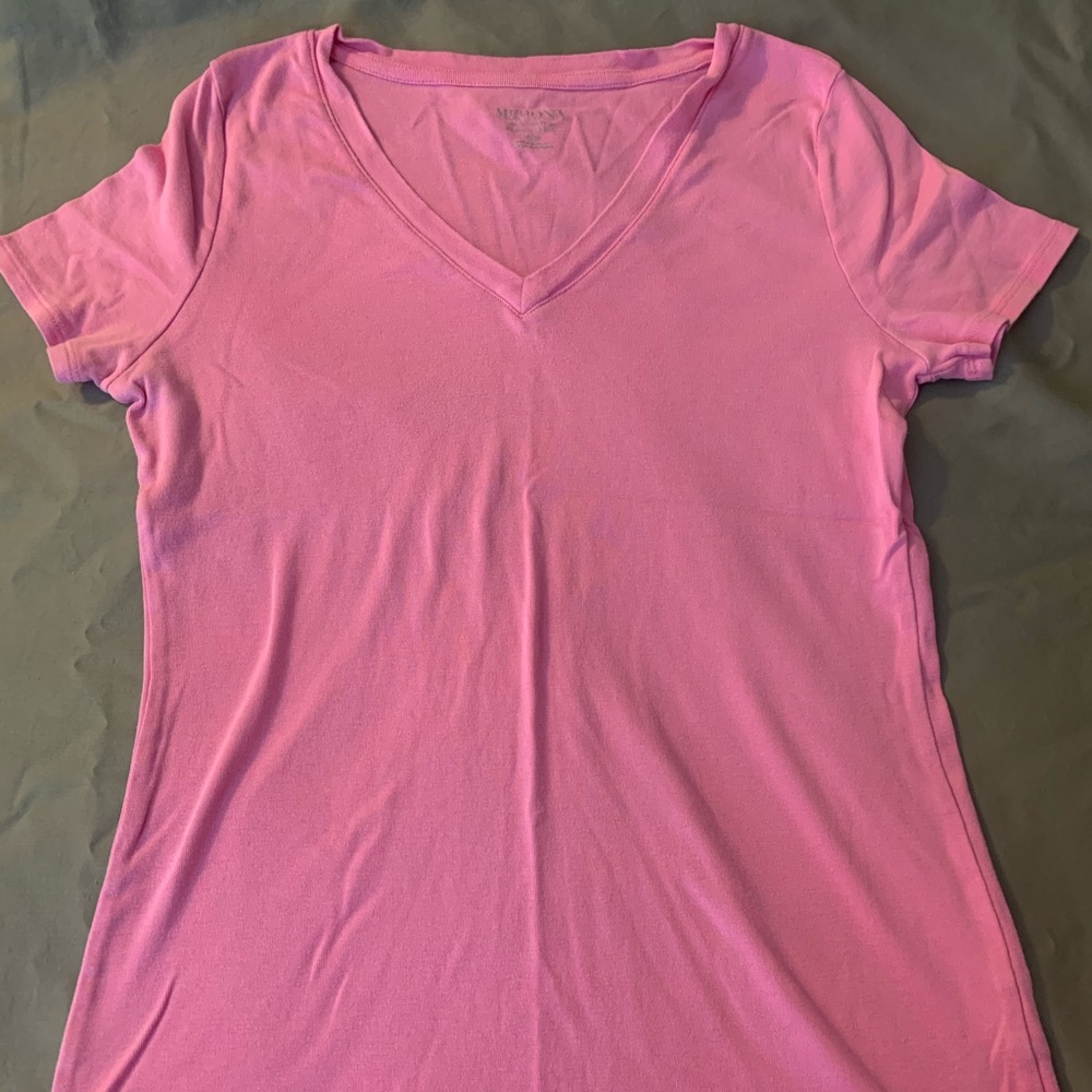 Cute pink t-shirt